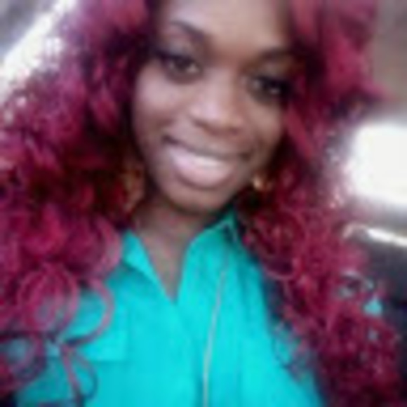 Meet your Posher, Shae - Picture 1 of 1